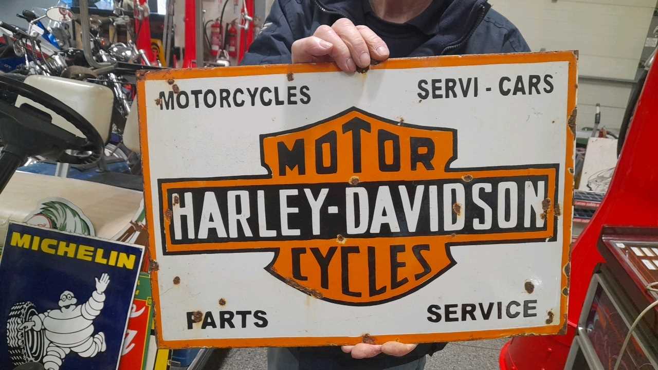 Lot 291 - HARLEY DAVIDSON PARTS & SERVICE SIGN