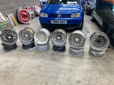 Lot 527 - X 12 ALLYCAT ALLOY WHEELS