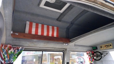 Lot 265 - 1983 VOLKSWAGEN CAMPERVAN