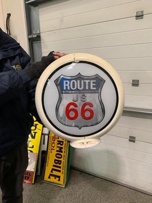 Lot 561 - ROUTE 66 GLOBE