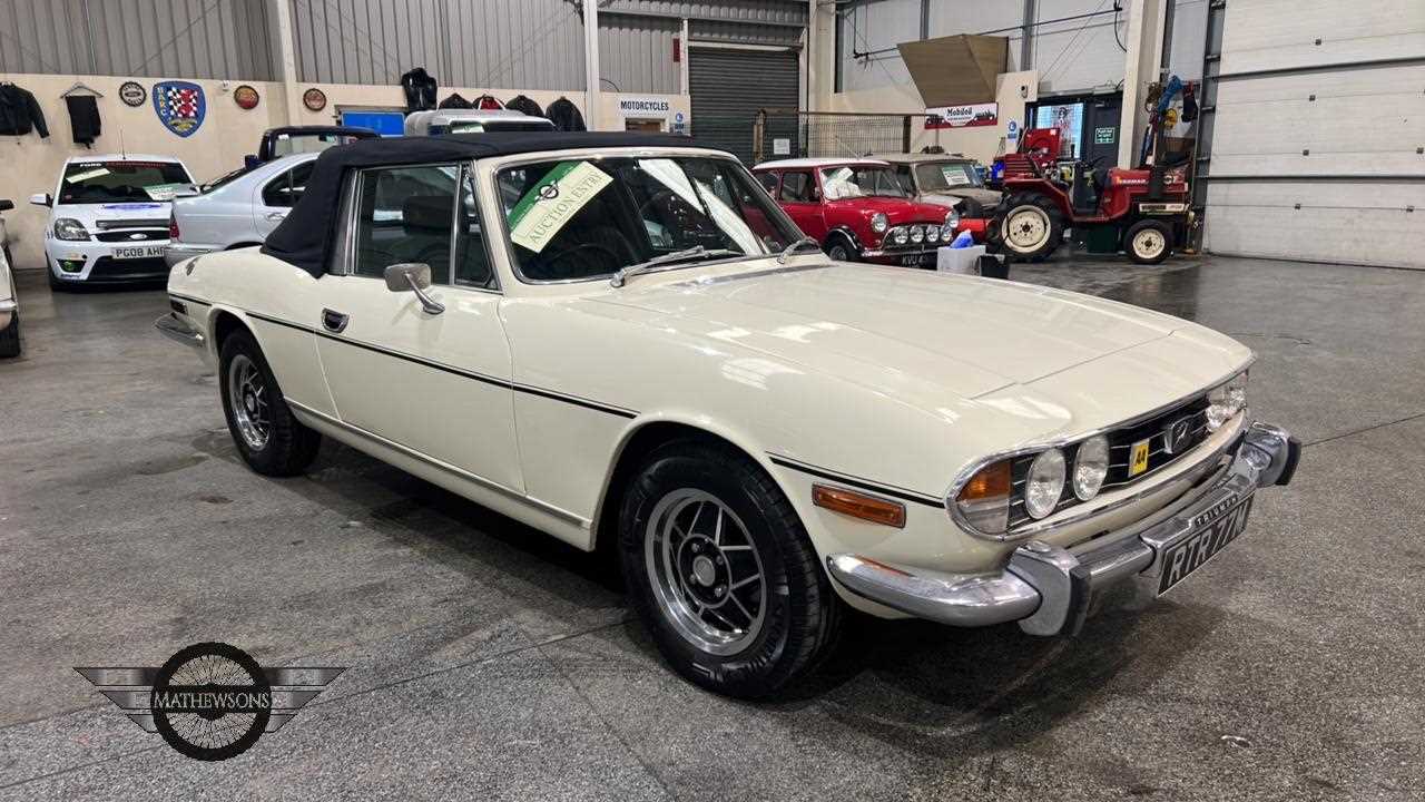 Lot 172 - 1974 TRIUMPH STAG AUTO