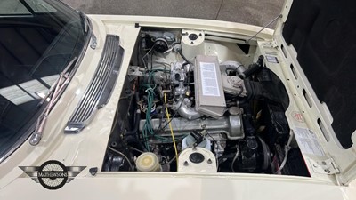 Lot 172 - 1974 TRIUMPH STAG AUTO