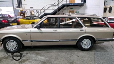 Lot 214 - 1983 FORD GRANADA GHIA AUTO