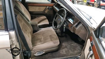 Lot 214 - 1983 FORD GRANADA GHIA AUTO