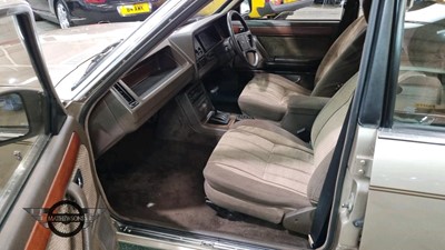 Lot 214 - 1983 FORD GRANADA GHIA AUTO