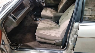 Lot 214 - 1983 FORD GRANADA GHIA AUTO