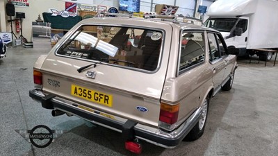 Lot 214 - 1983 FORD GRANADA GHIA AUTO