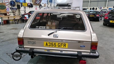 Lot 214 - 1983 FORD GRANADA GHIA AUTO