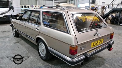 Lot 214 - 1983 FORD GRANADA GHIA AUTO