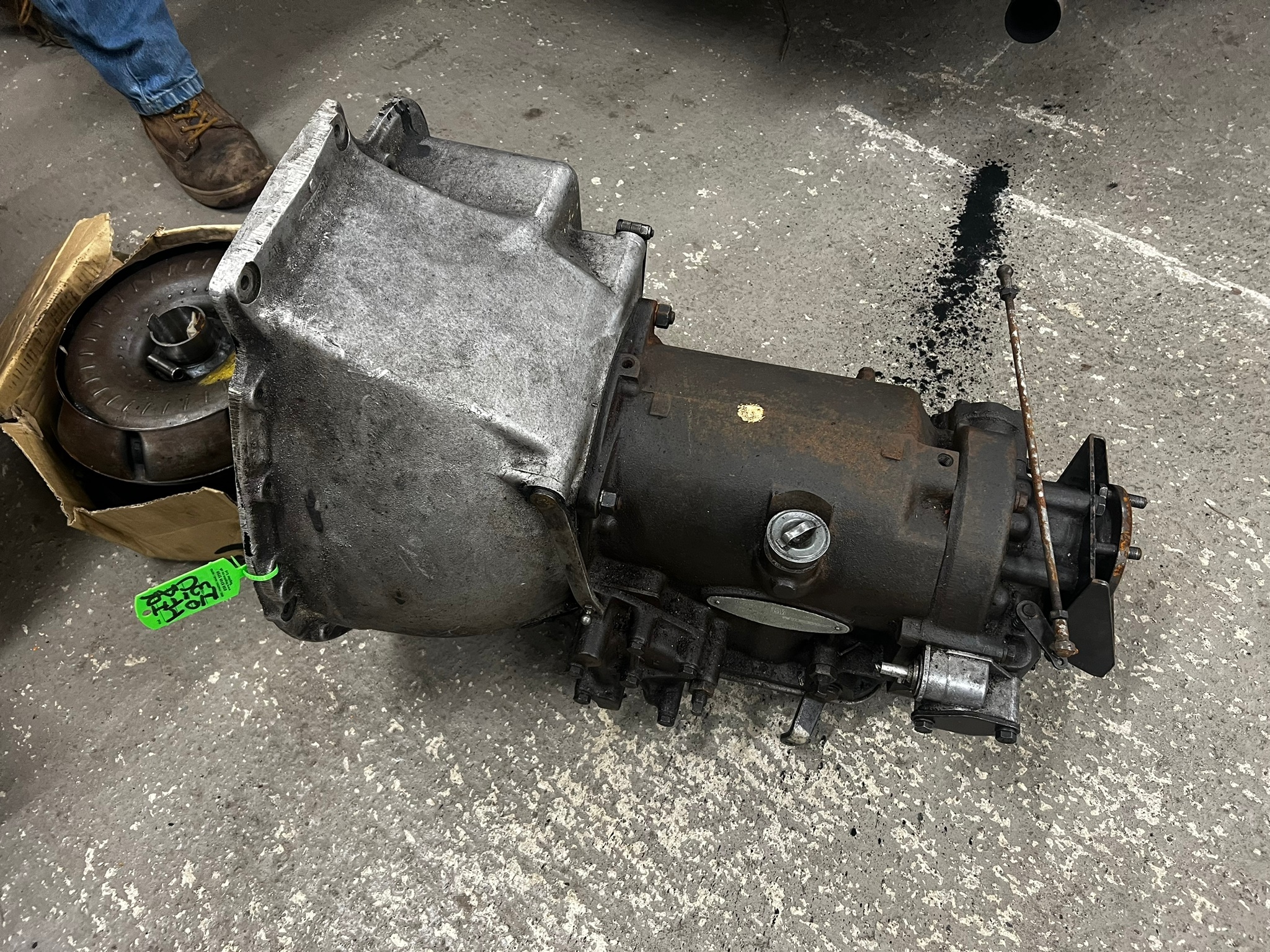 Lot 185 GEARBOX & TORQUE CONVERTER