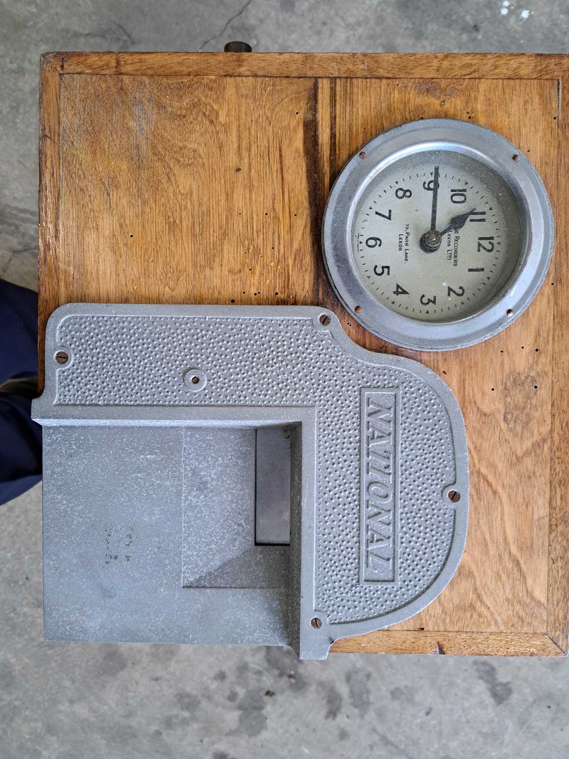 Clocking Machine 70s Lot 437 - CLOCKING IN TIME MACHINE