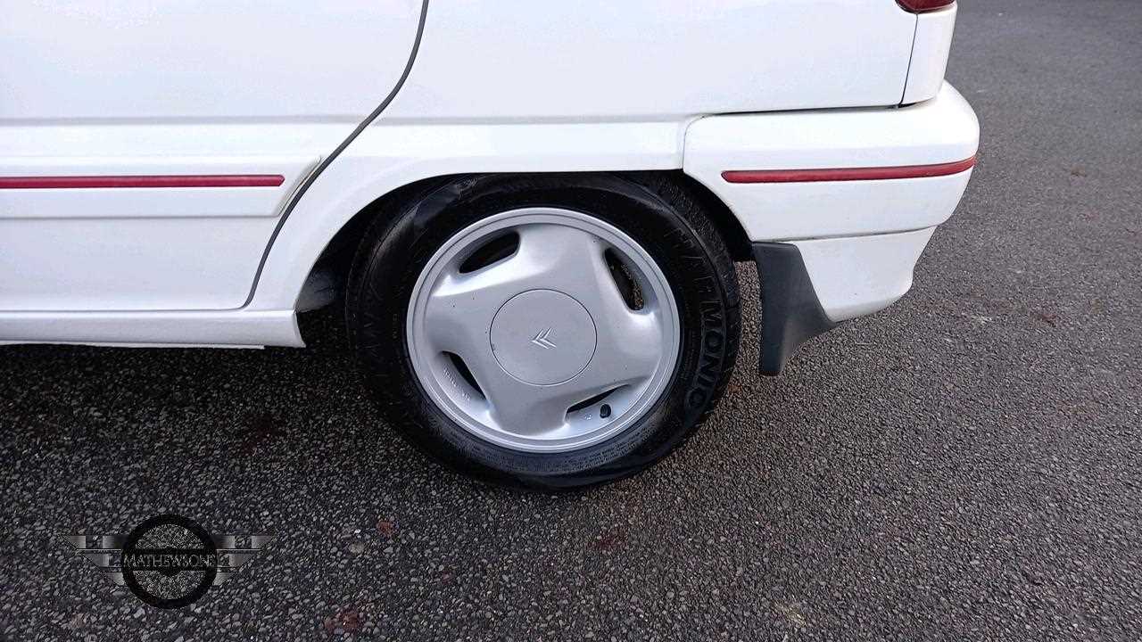 Citroen Zx Rims Lot 107 - 1994 CITROEN ZX VOLCANE TD