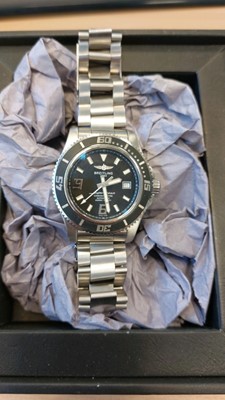 Lot 267 - BREITLING SUPEROCEAN AUTOMATIC WATCH