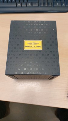 Lot 267 - BREITLING SUPEROCEAN AUTOMATIC WATCH