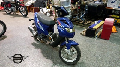 Lot 83 - GENERIC B05 SCOOTER