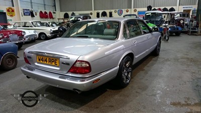 Lot 582 - 2000 JAGUAR XJ8 AUTO