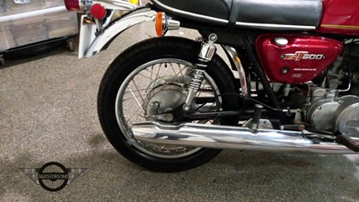 Lot 609 - 1977 SUZUKI GT500