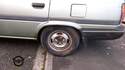 Lot 35 - 1985 TOYOTA CARINA II GL