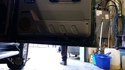 Lot 185 - 2000  LAND ROVER DISCOVERY V8I XS AUTO