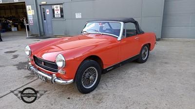 Lot 673 - 1971 MG MIDGET 3