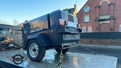 Lot 675 - INGERSOL RAND ROAD COMPRESSOR PLUS SANDBLASTING UNIT WITH HOSES AND HELMET