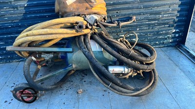 Lot 675 - INGERSOL RAND ROAD COMPRESSOR PLUS SANDBLASTING UNIT WITH HOSES AND HELMET