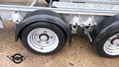 Lot 688 - TWIN AXLE CAR TRAILER