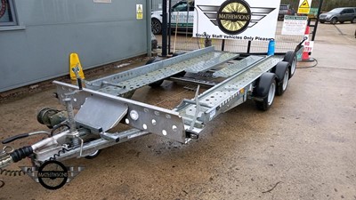 Lot 688 - TWIN AXLE CAR TRAILER