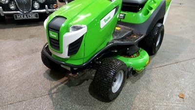 Lot 702 - VIKING MOWER