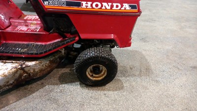 Lot 703 - HONDA HT3810 MOWER