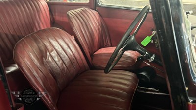 Lot 38 - 1939 MORRIS 8