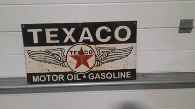 Lot 259 - TEXACO MOTOR OIL & GASOLINE ENAMEL SIGN