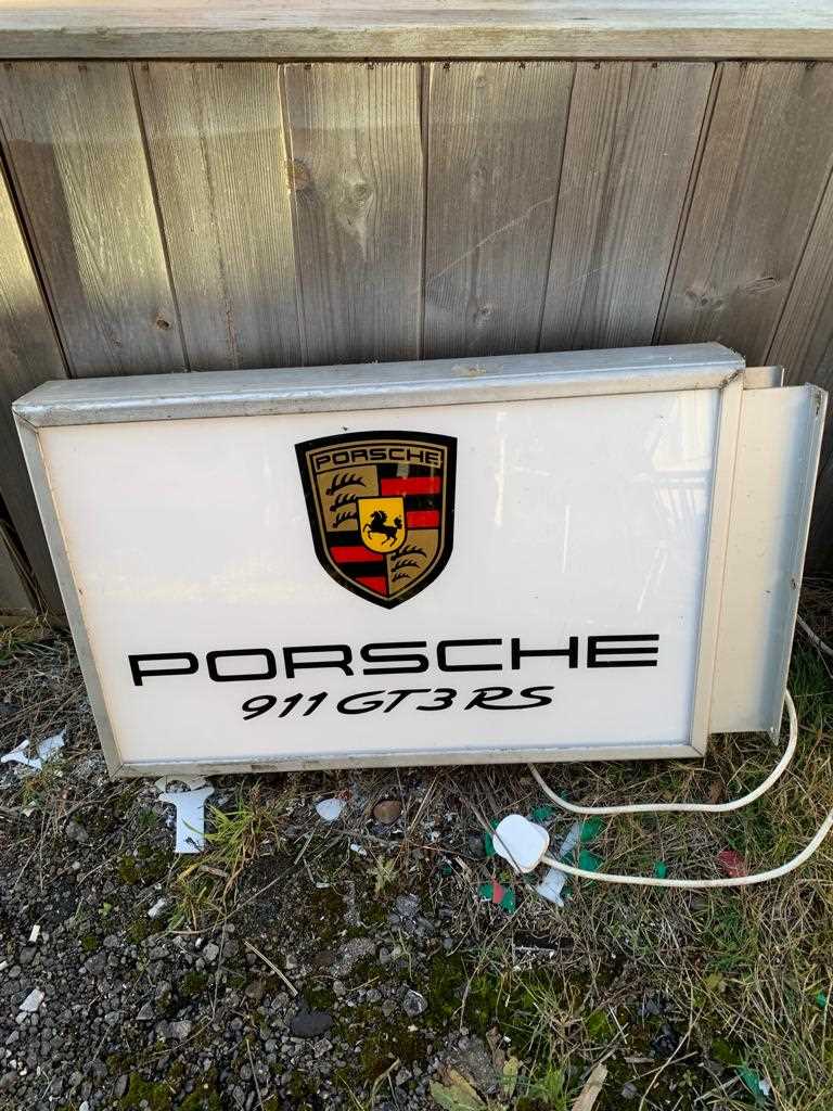 740 Number Sign Lot 740 - PORSCHE ILLUMINATED SIGN
