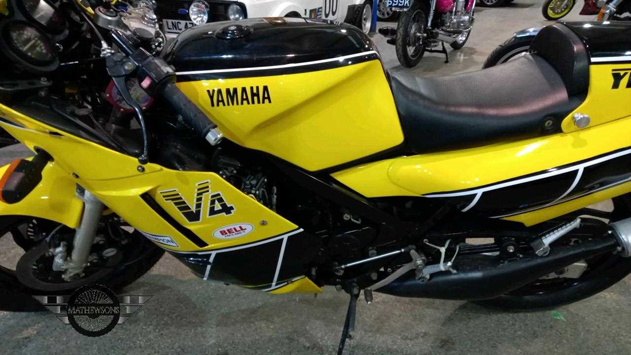 Lot 162 1987 YAMAHA RD500