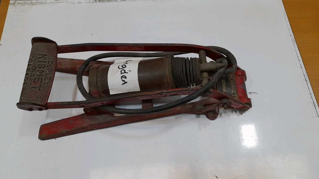 Lot 89 - KISMET DUPLEX FOOT PUMP