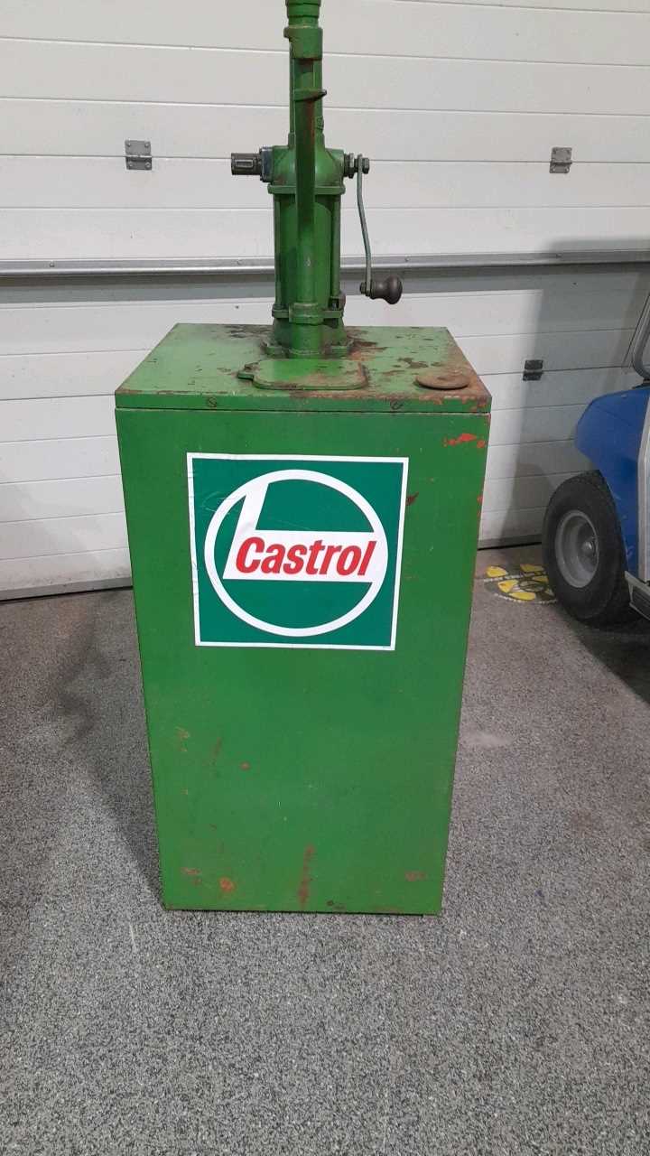 Lot 543 - CASTROL OIL DISPENSER