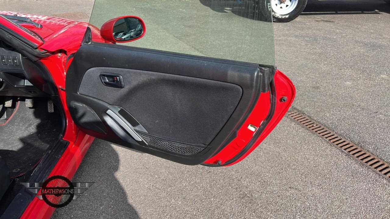 2005 DAIHATSU COPEN        
2005 DAIHATSU COPEN