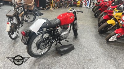 Lot 405 - 1957 GILERA ROSSA EXTRA 175