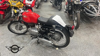 Lot 405 - 1957 GILERA ROSSA EXTRA 175