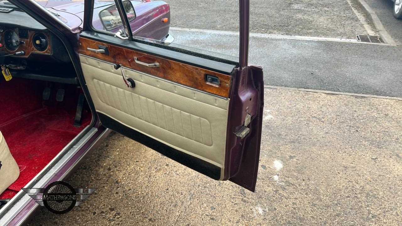 Lot 201 1972 HUMBER SCEPTRE