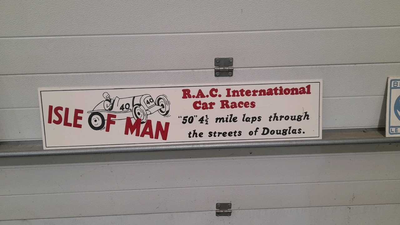 At The Races Sign Lot 169 - WOODEN HAND PAINTED TT RACES SIGN