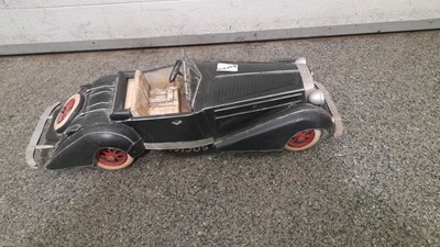 Lot 373 - TIN PLATE CAR