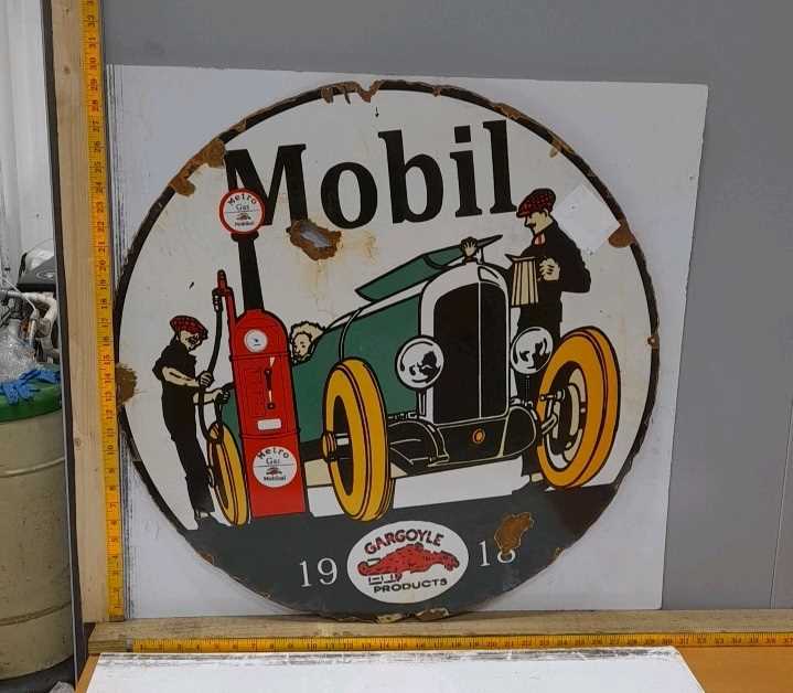 Lot 575 - ENAMEL MOBIL GARGOYLE PRODUCTS REPRO SIGN