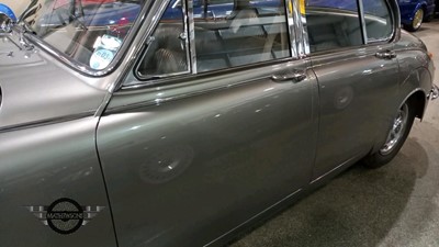 Lot 552 - 1967  DAIMLER V8 250