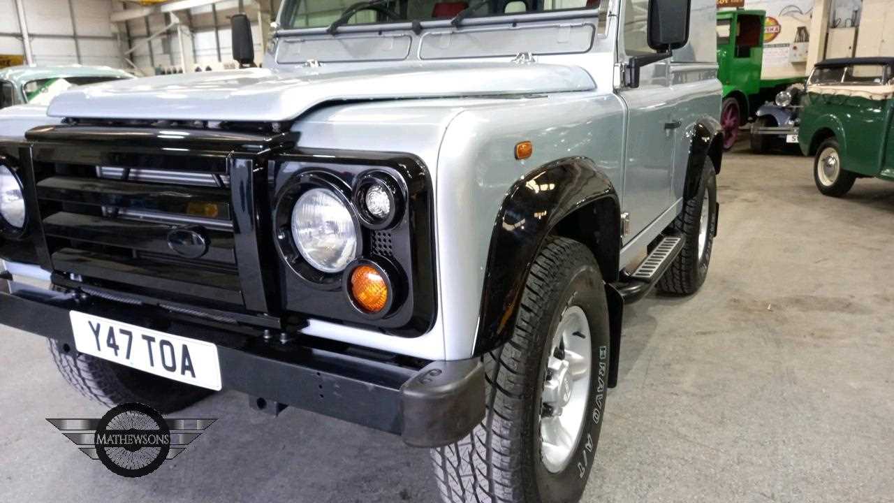 Lot 492 - 2001 LAND ROVER DEFENDER 90 TD5
