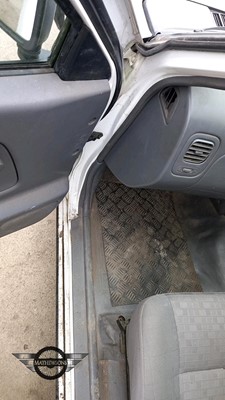 Lot 498 - 2003 NISSAN D22 2.5 DI 4X2