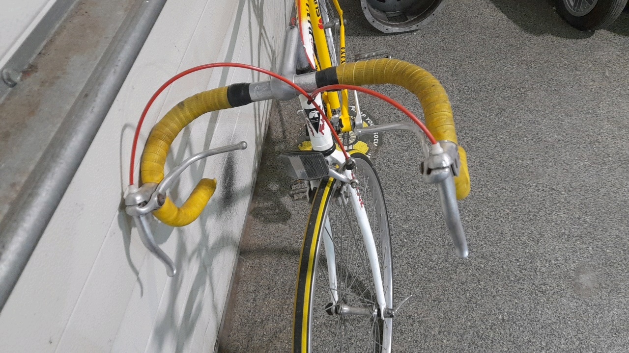 Lot 403 FALCON BANANA TOUR RACING BIKE