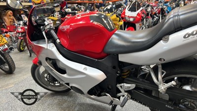 Lot 533 - 2000 TRIUMPH TT 600