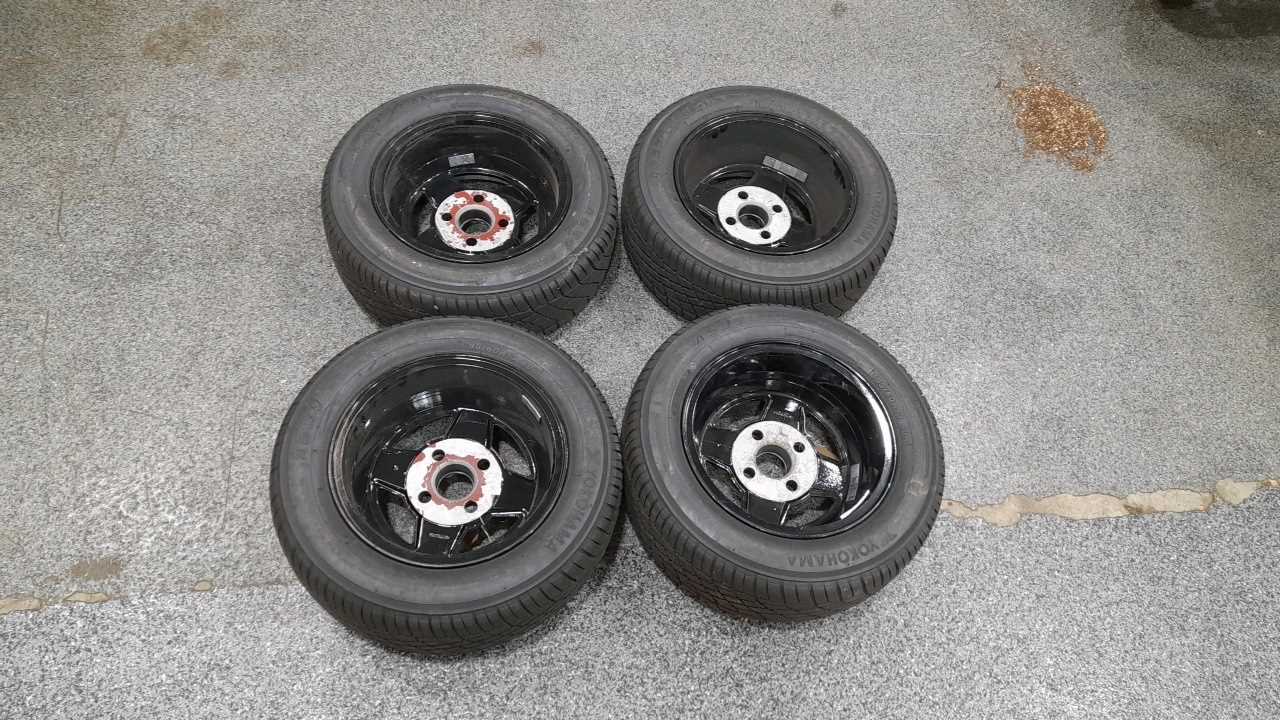 Lot 419 - FORD RS 2000 RE-FURBISHED ALLOY WHEELS WITH
