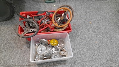 Lot 471 - ASSORTED CAR PARTS + ASSORTED LAMPS